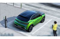 Opel Mokka-e 2021, E-Auto, Ladesäule, laden