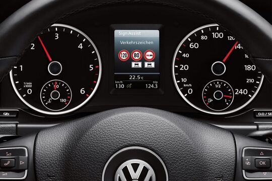 VW Verkehrskennzeichenerkennung 