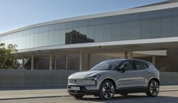 Volvo EX30 2024